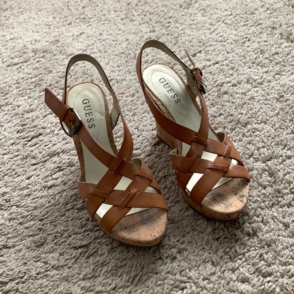 Guess wedges